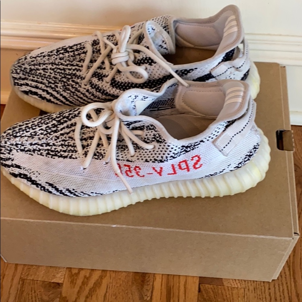 Yezzy 9 white and black